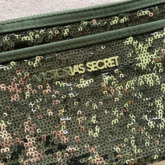 Victoria’s Secret Sequin Clutch - Picture 2 of 6